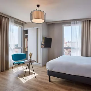 https://aparthotel-adagio-original-toulouse-centre-la-grave.midi-pyreneeshotels.com
