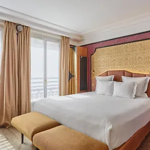 Hotel Idol, Parijs